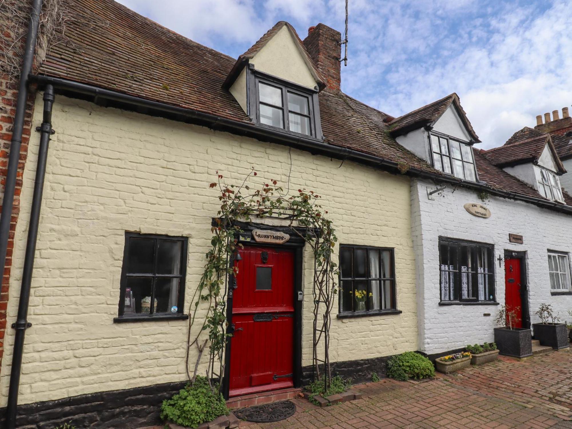 Runnymede Villa Tewkesbury Exteriör bild